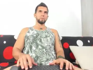 Chaturbate Live Sex Cam of juleslake2