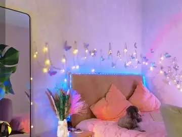 Chaturbate Live Sex Cam of lavenderlav