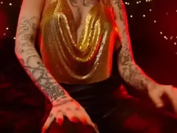 Chaturbate Live Sex Cam of littlespacemouse