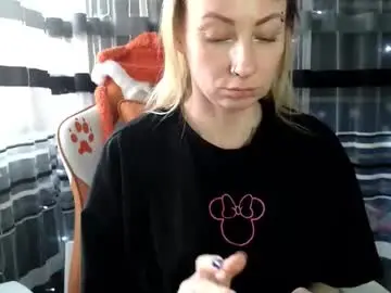 Chaturbate Live Sex Cam of lollifox_1