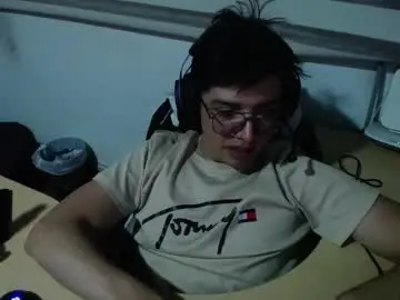 Chaturbate Best live sex cam show of powerfulzeus2