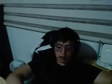 Chaturbate Sex Cam of powerfulzeus2