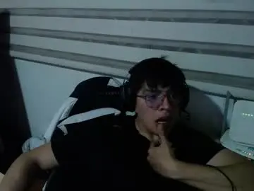 Chaturbate Sex Cam of powerfulzeus2