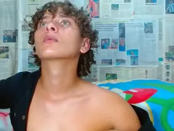 Chaturbate Best live sex cam show of arielnoir6958