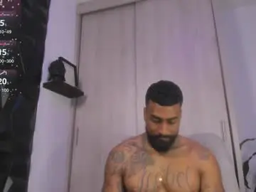 Chaturbate Sex Chat of ostin_danielss