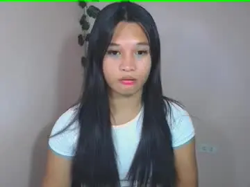 Chaturbate Live Sex Cam of asian_yannie