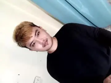 Chaturbate Adult Webcams of xxhotloyd_cummerx