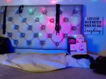 Chaturbate Best live sex cam show of gisell_taylor18