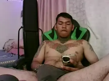 Chaturbate Live Porn of hugecock_jr