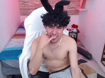 Chaturbate Free Live Porn of liil_boy