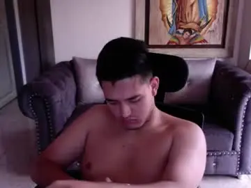 Chaturbate Live Sex Cam of alexandergrey760886