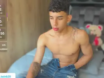 Chaturbate Sex Cam of andrew_twink18