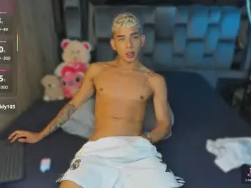 Chaturbate Nude Webcam of andrew_twink18