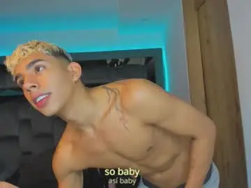 Chaturbate Live Porn of andrew_twink18