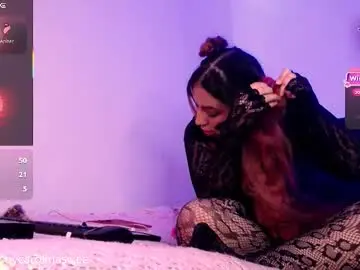 Chaturbate Live Sex Cam of carolinasweet33