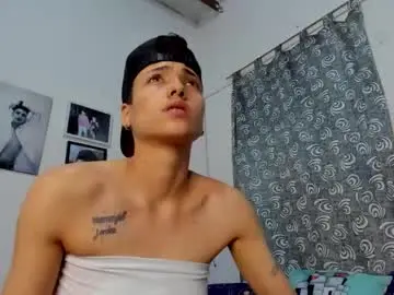 megan_and_clohe from chaturbate