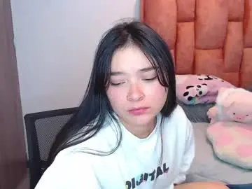 Chaturbate Free Live Porn of nahia__2