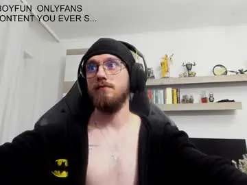 Chaturbate Free Porn Cam of alphaboyfun