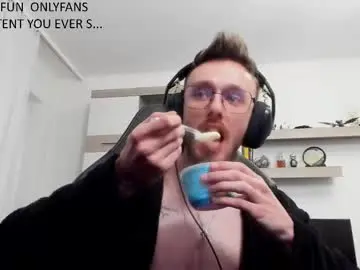 Chaturbate Live Sex Cam of alphaboyfun