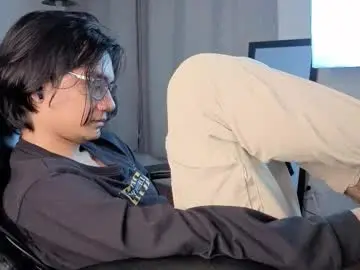 Chaturbate Live Sex Cam of davoxer