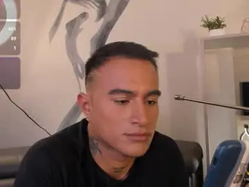 Chaturbate Live Sex Cam of liamdeep_