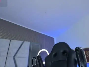 Chaturbate Live Sex Cam of liamdeep_