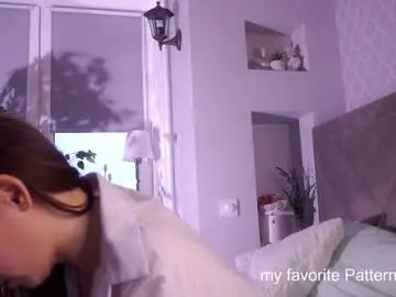 Chaturbate Live Sex Cam of sunny_bambi