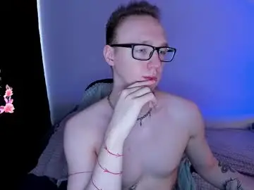 Chaturbate Live Sex Cam of alex_silent