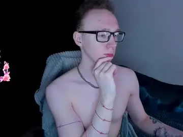 Chaturbate Live Sex Cam of alex_silent