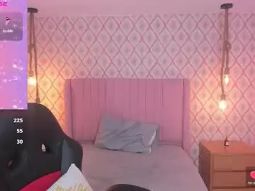 Chaturbate Watch Live Sex Cams of jessi_jones1