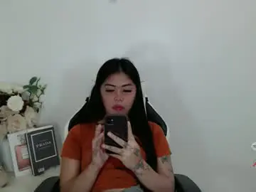 Chaturbate Live Sex Cam of karina_fuckdoll