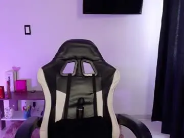 Chaturbate Live Sex Cam of victoriahot_23