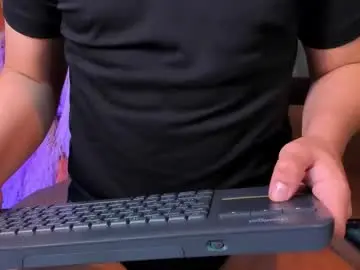 Chaturbate Live Sex Cam of yourboynextdoor1