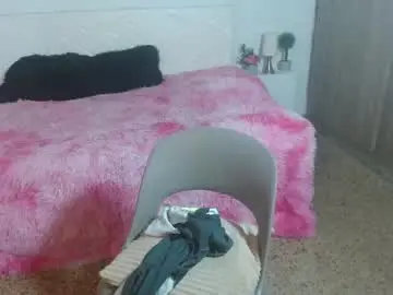 Chaturbate Free Live Porn of bellasky4