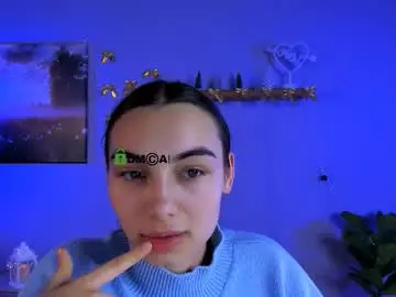 Chaturbate Sex Cam of kira_light__