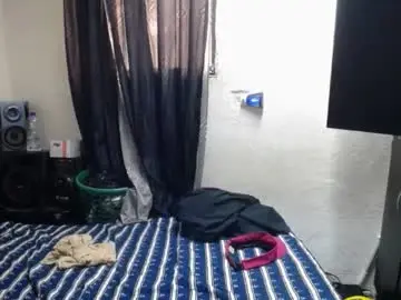 Chaturbate Live Sex Cam of magico_9809