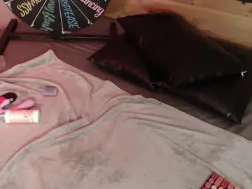 mavismanson from chaturbate