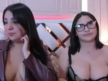 Chaturbate Watch Live Sex Cams of ninablooms01