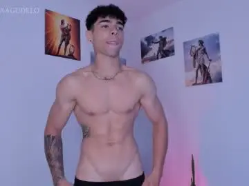 Chaturbate Sex Cam of alex_zt