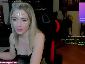 kimilee22 from chaturbate