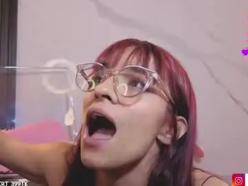 Chaturbate Free Porn Cam of scarleth_red_