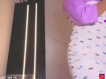 Chaturbate Best live sex cam show of scarleth_red_