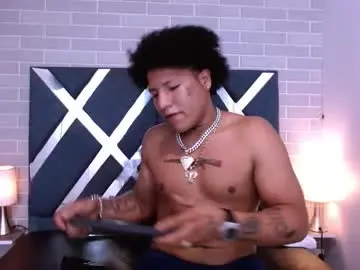 Chaturbate Nude Webcam of leon_poins