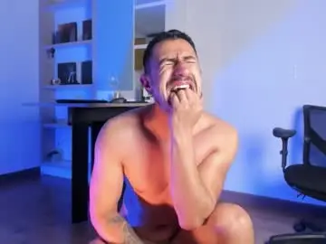 Chaturbate Sex Cam of pablo_rincon95