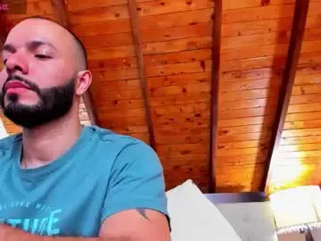 Chaturbate Free Porn Cam of tom_bailey_