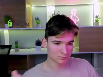 Chaturbate Best live sex cam show of veldi_to