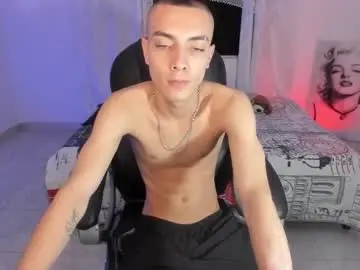 Chaturbate Free Live Porn of dereck_boy8