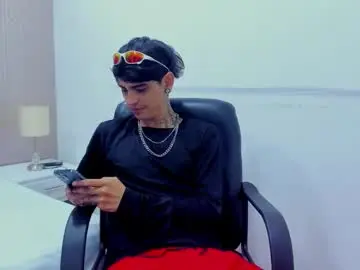 Chaturbate Sex Chat of dominic_foox