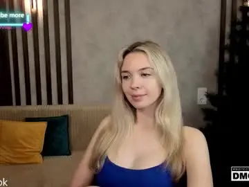 Chaturbate Adult Webcams of holl1would