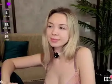 Chaturbate Live Sex Cam of holl1would